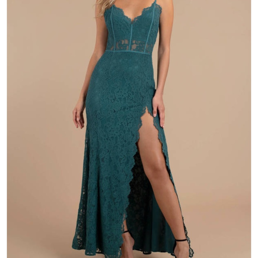 Maxi dress SMALL in EMERALD TOBI
